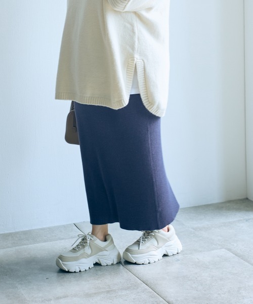 SMILE LAND(スマイルランド)の「<大きいサイズ>【らめちゃんコラボ】リブニットタイトスカート JERRY SELECT(スカート・レディース・ネイビー系/アイボリー・3L/L/LL/4L/5L)」の1枚目の写真