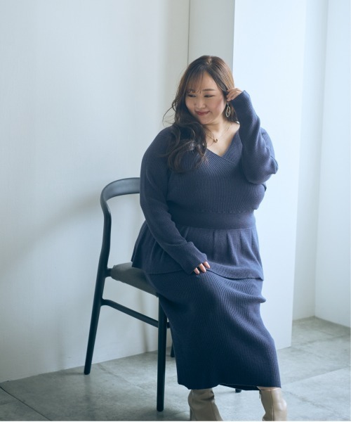 SMILE LAND(スマイルランド)の「<大きいサイズ>【らめちゃんコラボ】リブニットタイトスカート JERRY SELECT(スカート・レディース・ネイビー系/アイボリー・3L/L/LL/4L/5L)」の8枚目の写真