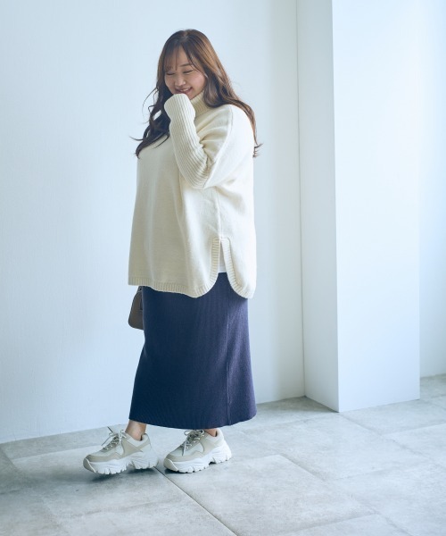 SMILE LAND(スマイルランド)の「<大きいサイズ>【らめちゃんコラボ】リブニットタイトスカート JERRY SELECT(スカート・レディース・ネイビー系/アイボリー・3L/L/LL/4L/5L)」の7枚目の写真