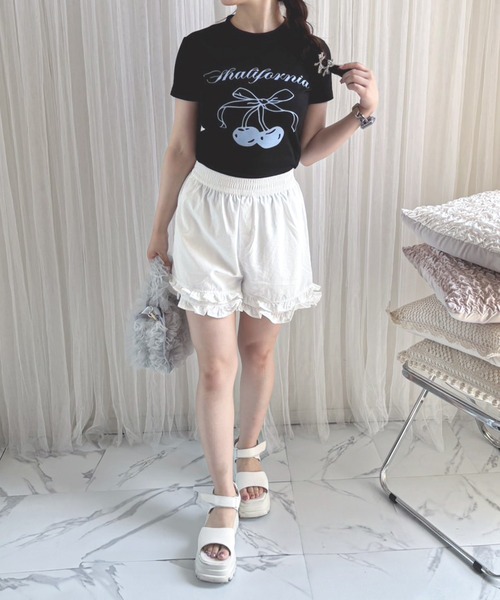 frunco（フランコ）の「【ZOZO限定】フリルショートパンツ（その他パンツ・レディース・ホワイト/ブラック/ピンク/ブルー・MEDIUM）」の15枚目の写真