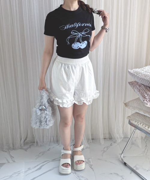 frunco（フランコ）の「【ZOZO限定】フリルショートパンツ（その他パンツ・レディース・ホワイト/ブラック/ピンク/ブルー・MEDIUM）」の16枚目の写真