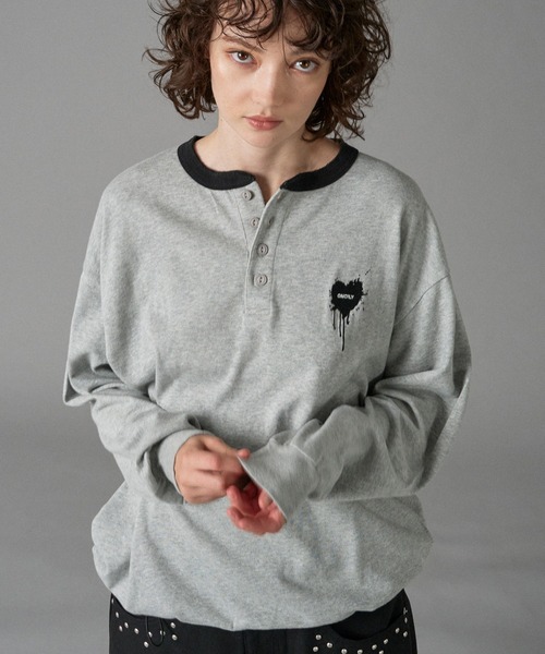 ONCILY（オンシェリー）の「HENRY NECK LONG SLEEVE T-SHIRT /ヘンリーネックロンT（Tシャツ/カットソー・メンズ・カーキ/ブラック系その他/杢グレー・SMALL/MEDIUM/LARGE）」の14枚目の写真