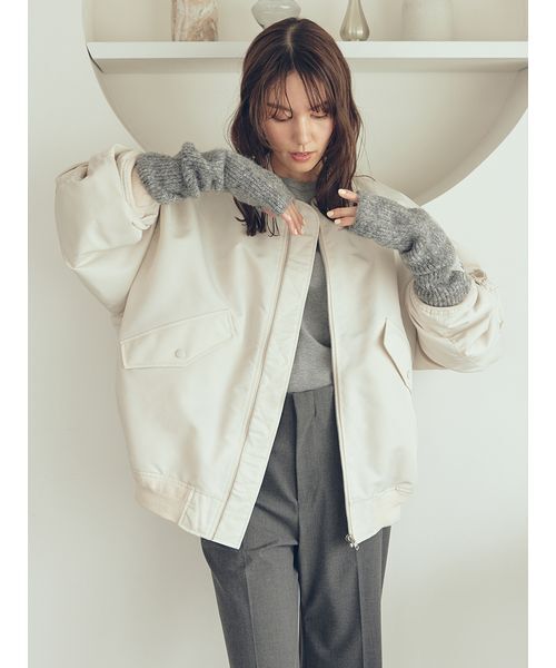 Mila Owen(ミラオーウェン)の「リサイクルナイロンオーバーサイズMA-1(ブルゾン・レディース・ブラウン/ブラック/アイボリー・F)」の5枚目の写真