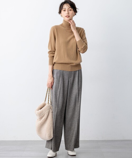 23区 S(ニジュウサンクチイサイサイズ)の「ピュアカシミヤ タートルネック ニット(ニット/セーター・レディース・スカイブルー系/ライトグレー系/ブルー系/ベージュ系/オレンジ系/黄土色系/イエロー系・32)」の12枚目の写真