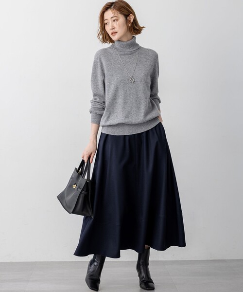 23区 S(ニジュウサンクチイサイサイズ)の「ピュアカシミヤ タートルネック ニット(ニット/セーター・レディース・スカイブルー系/ライトグレー系/ブルー系/ベージュ系/オレンジ系/黄土色系/イエロー系・32)」の19枚目の写真
