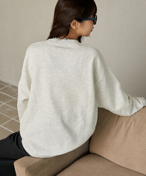 PUBLUX（パブリュクス）の「PUBLUX/パブリュクス リボン 刺繍 クルー スウェット　限定展開（スウェット・レディース・ブラック/チャコールグレー/ネイビー/ライトグレー・ﾌﾘ-）」の17枚目の写真