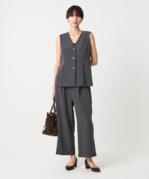 UNITED ARROWS（ユナイテッドアローズ）の「ダブルクロス ベスト -ウォッシャブル-（ベスト・レディース・ブラック/ダークグレー・FREE）」の4枚目の写真