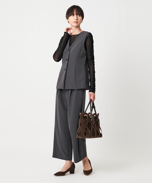 UNITED ARROWS（ユナイテッドアローズ）の「ダブルクロス ベスト -ウォッシャブル-（ベスト・レディース・ブラック/ダークグレー・FREE）」の6枚目の写真