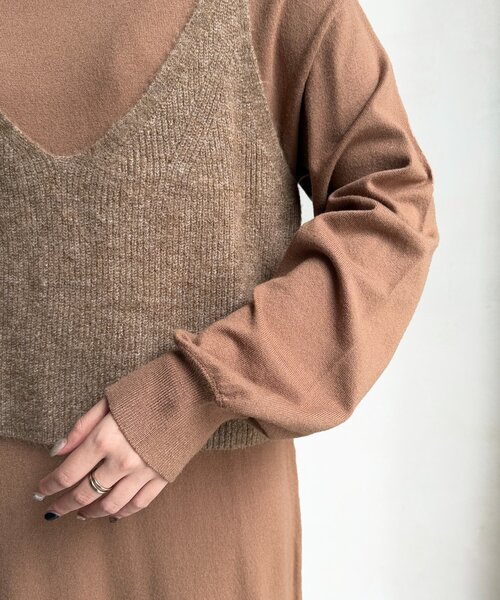 Chez toi(シェトワ)の「ビスチェニット×ニットワンピース(サロペット/オーバーオール・レディース・チャコールグレー/ライム/モカ・FREE)」の19枚目の写真