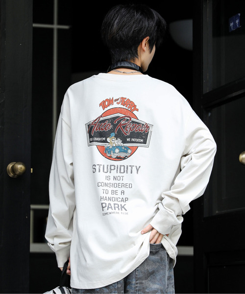 Tom&Jerry(トムアンドジェリー)の「【neos】ルーズシルエット TOM&JERRY トムとジェリー ピグメント風 プリント ロングスリーブ Tシャツ(Tシャツ/カットソー・メンズ・ブラック系1/ホワイト系2/ホワイト系1/ブラック系2・MEDIUM/X-LARGE/LARGE)」の2枚目の写真
