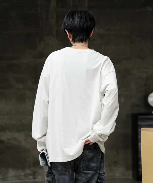 Tom&Jerry(トムアンドジェリー)の「【neos】ルーズシルエット TOM&JERRY トムとジェリー ピグメント風 プリント ロングスリーブ Tシャツ(Tシャツ/カットソー・メンズ・ブラック系1/ホワイト系2/ホワイト系1/ブラック系2・MEDIUM/X-LARGE/LARGE)」の15枚目の写真