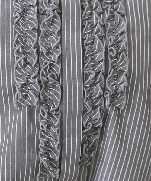 index(インデックス)の「バンドカラーフリルブラウス【洗濯機OK/イージーアイロン/防シワ】(シャツ/ブラウス・レディース・ライトブルー/チャコール/オフホワイト・38/40/36/42)」の12枚目の写真