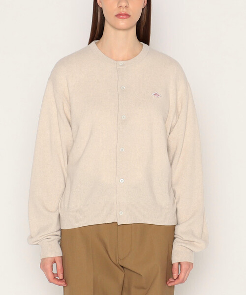 DANTON（ダントン）の「WOMEN'S LAMBSWOOL CREW NECK KNIT CARDIGAN（カーディガン/ボレロ・レディース・グレイッシュベージュ/ライトブルー/ピンク系その他/オートミール/レッド/ブラック/オフホワイト/ライトグレー/ダークグレー/モカ・34/36）」の12枚目の写真