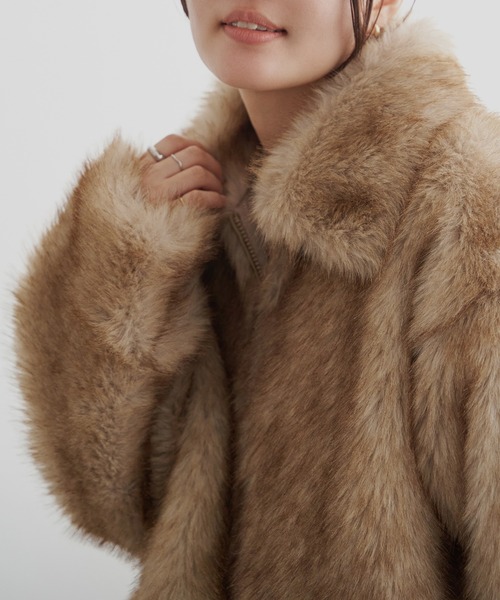 VENCEEXCHANGE(ヴァンスエクスチェンジ)の「シャギーファーショートコート(ブルゾン・レディース・ベージュ/グレー/グレー系その他・FREE)」の3枚目の写真