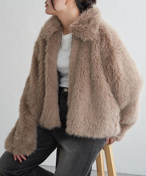 VENCEEXCHANGE(ヴァンスエクスチェンジ)の「シャギーファーショートコート(ブルゾン・レディース・ベージュ/グレー/グレー系その他・FREE)」の2枚目の写真