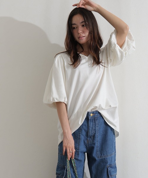 ElegChic(エレグシック)の「コットンパフスリーブTシャツ(Tシャツ/カットソー・レディース・ベージュ/ミント/ブラック/オフホワイト/チャコールグレー・M/XL/4L)」の1枚目の写真