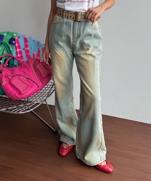 SHAGGIE(シャギー)の「【ViVi掲載】泥デニムセミフレアハイウエストデニムパンツ(デニムパンツ・レディース・ライトブルー・SMALL/MEDIUM)」の1枚目の写真