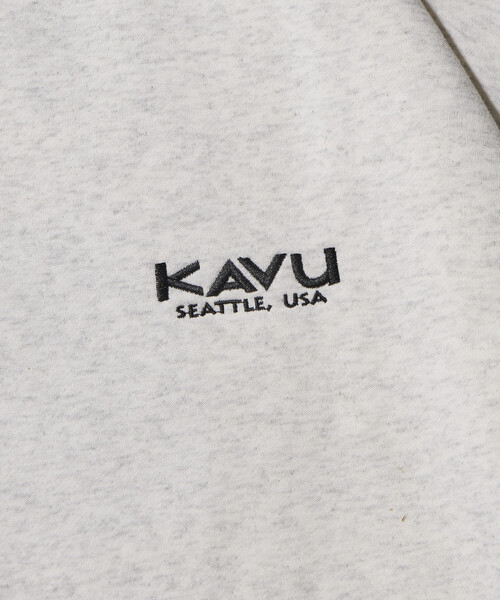 FREAK'S STORE(フリークスストア)の「限定展開 KAVU×FREAK'S STORE/カブ― 別注 ドッグフェイス 刺繍ワッペン クルーネック スウェット(スウェット・メンズ・スミクロ/ネイビー/アッシュグレー・SMALL/MEDIUM/LARGE)」の11枚目の写真