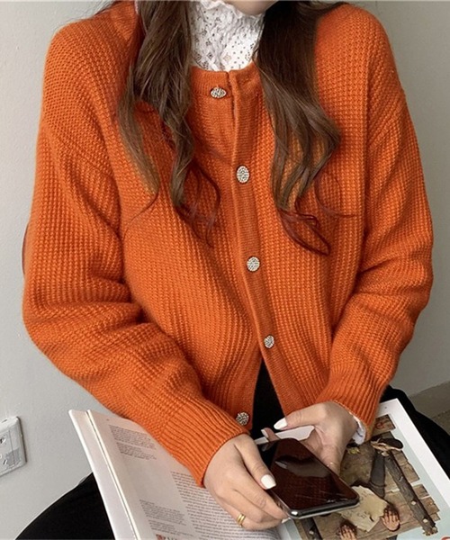 LAFFMO（ラフモ）の「クルーネックワッフルニットカーディガン（カーディガン/ボレロ・レディース・ベージュ/パープル/レッド/オレンジ/グリーン・F）」の10枚目の写真