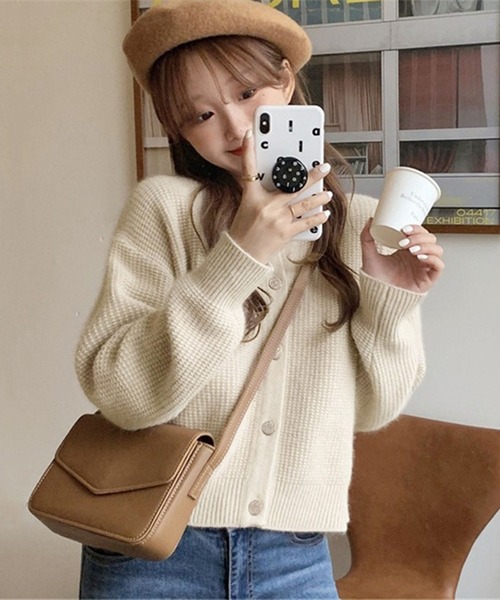 LAFFMO（ラフモ）の「クルーネックワッフルニットカーディガン（カーディガン/ボレロ・レディース・ベージュ/パープル/レッド/オレンジ/グリーン・F）」の22枚目の写真