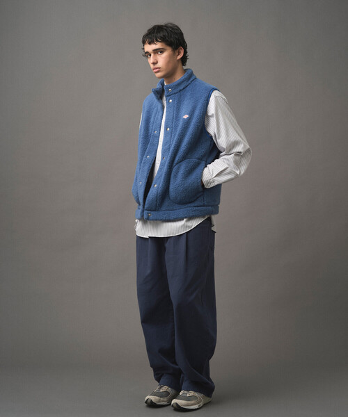 DANTON（ダントン）の「MEN'S DOUBLE FACE BOA STAND COLLAR VEST（ベスト・メンズ・ブルー/ブラック/ベージュ/チャコール/マスタード・XL/L/M）」の6枚目の写真