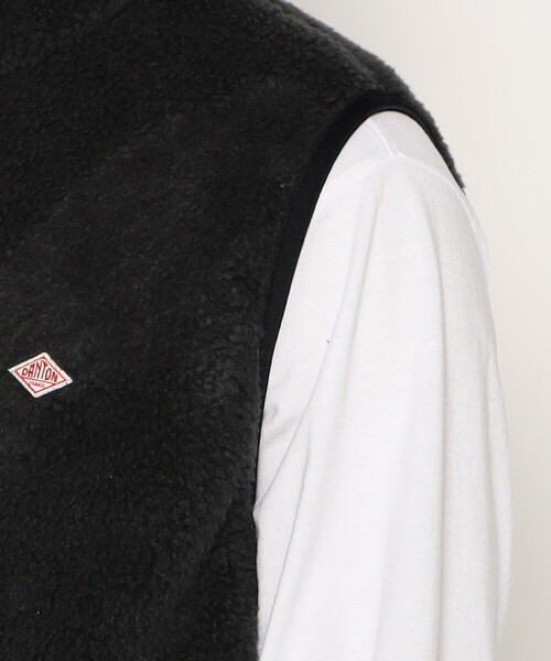 DANTON（ダントン）の「MEN'S DOUBLE FACE BOA STAND COLLAR VEST（ベスト・メンズ・ブルー/ブラック/ベージュ/チャコール/マスタード・XL/L/M）」の13枚目の写真