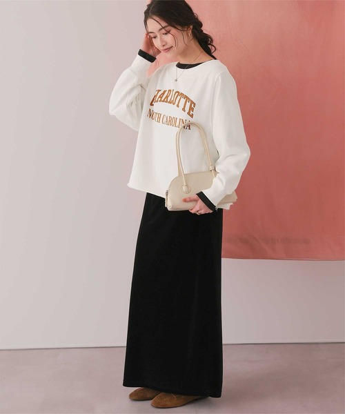 titivate(ティティベイト)の「オフショルダースウェットプルオーバー(スウェット・レディース・ベージュ系その他/レッド/オフホワイト/ネイビー/ブルー系その他/オートミール・FREE)」の18枚目の写真