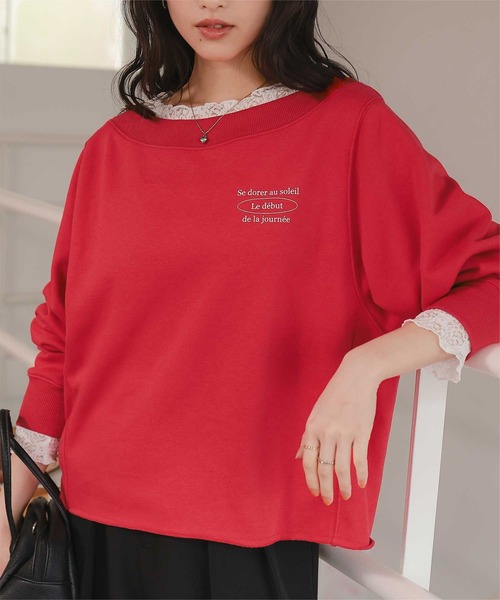 titivate(ティティベイト)の「オフショルダースウェットプルオーバー(スウェット・レディース・ベージュ系その他/レッド/オフホワイト/ネイビー/ブルー系その他/オートミール・FREE)」の8枚目の写真