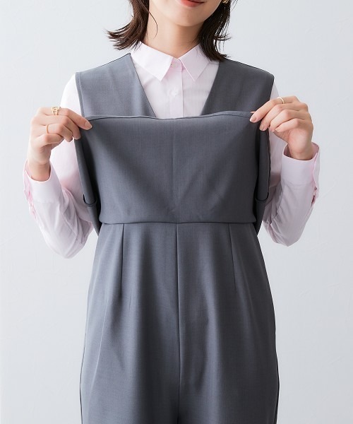 7days Life Styling（セブンデイズライフスタイリング）の「落ち感ドレープ素材ペプラムサロペットパンツ（タテヨコストレッチ・しわになりにくい・速乾・ＵＶカット）＜大きいサイズ有＞（その他パンツ・レディース・グレー/ブラック・M/LL/3L/L）」の15枚目の写真