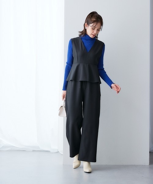 7days Life Styling（セブンデイズライフスタイリング）の「落ち感ドレープ素材ペプラムサロペットパンツ（タテヨコストレッチ・しわになりにくい・速乾・ＵＶカット）＜大きいサイズ有＞（その他パンツ・レディース・グレー/ブラック・M/LL/3L/L）」の10枚目の写真