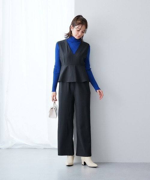 7days Life Styling（セブンデイズライフスタイリング）の「落ち感ドレープ素材ペプラムサロペットパンツ（タテヨコストレッチ・しわになりにくい・速乾・ＵＶカット）＜大きいサイズ有＞（その他パンツ・レディース・グレー/ブラック・M/LL/3L/L）」の12枚目の写真