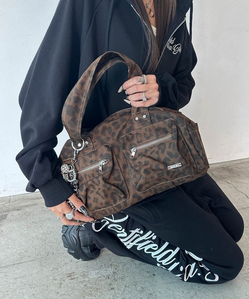 d.i.a.(ダイヤ)の「d.i.a.プレート付き レオパード ミニボストンバッグ(ボストンバッグ・レディース・ホワイト/ブラック/ブラウン・FREE)」の10枚目の写真