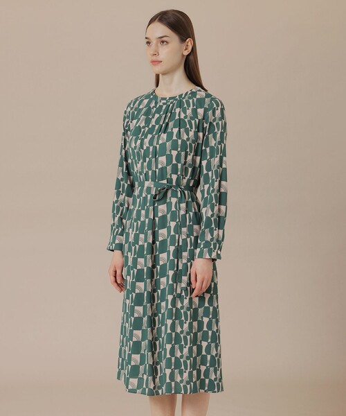 MACKINTOSH LONDON（マッキントッシュ ロンドン）の「【婦人画報11月号掲載】レトロタイルプリントワンピース（ワンピース・レディース・グリーン/ブラック・40/38）」の8枚目の写真