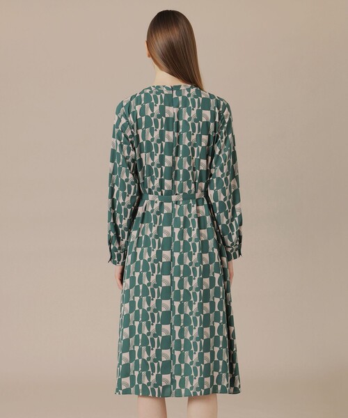 MACKINTOSH LONDON（マッキントッシュ ロンドン）の「【婦人画報11月号掲載】レトロタイルプリントワンピース（ワンピース・レディース・グリーン/ブラック・40/38）」の9枚目の写真