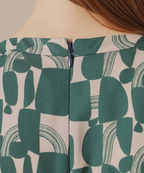 MACKINTOSH LONDON（マッキントッシュ ロンドン）の「【婦人画報11月号掲載】レトロタイルプリントワンピース（ワンピース・レディース・グリーン/ブラック・40/38）」の10枚目の写真