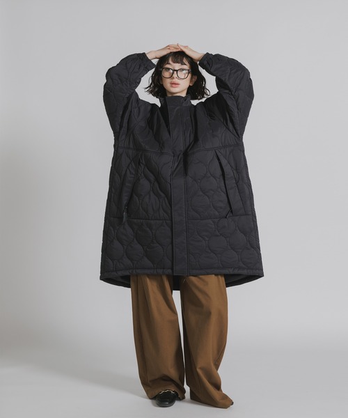 WILD THINGS(ワイルドシングス)の「WILD THINGS/ワイルドシングス QUILTING MONSTER PARKA シンサレート ひょうたんキルト モンスターパーカー ハンドウォーマー(ダウンジャケット/コート・レディース・ブラック・S/M)」の10枚目の写真