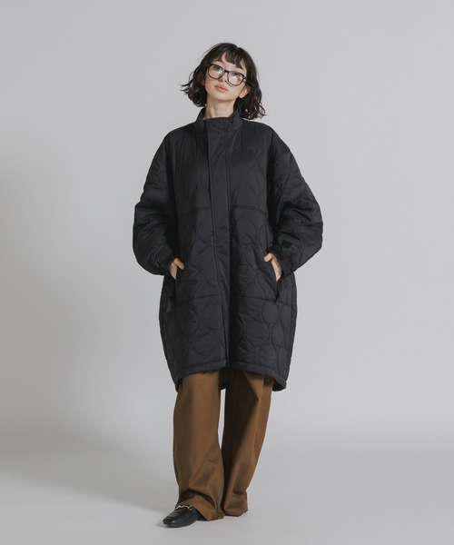 WILD THINGS(ワイルドシングス)の「WILD THINGS/ワイルドシングス QUILTING MONSTER PARKA シンサレート ひょうたんキルト モンスターパーカー ハンドウォーマー(ダウンジャケット/コート・レディース・ブラック・S/M)」の11枚目の写真