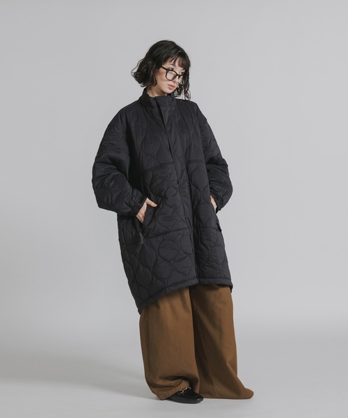 WILD THINGS(ワイルドシングス)の「WILD THINGS/ワイルドシングス QUILTING MONSTER PARKA シンサレート ひょうたんキルト モンスターパーカー ハンドウォーマー(ダウンジャケット/コート・レディース・ブラック・S/M)」の12枚目の写真