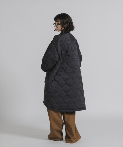 WILD THINGS(ワイルドシングス)の「WILD THINGS/ワイルドシングス QUILTING MONSTER PARKA シンサレート ひょうたんキルト モンスターパーカー ハンドウォーマー(ダウンジャケット/コート・レディース・ブラック・S/M)」の13枚目の写真