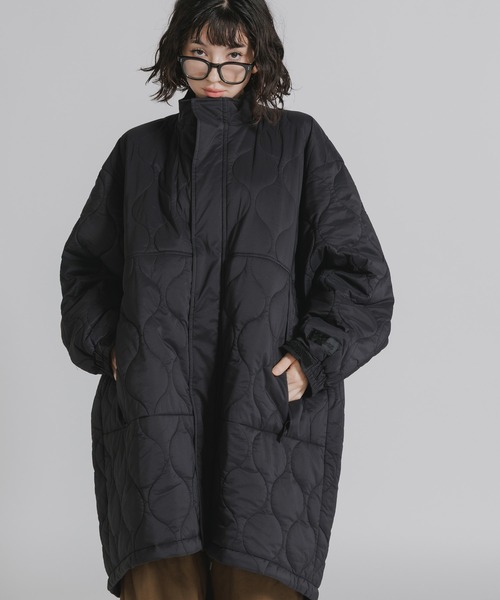 WILD THINGS(ワイルドシングス)の「WILD THINGS/ワイルドシングス QUILTING MONSTER PARKA シンサレート ひょうたんキルト モンスターパーカー ハンドウォーマー(ダウンジャケット/コート・レディース・ブラック・S/M)」の4枚目の写真