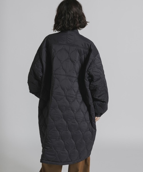 WILD THINGS(ワイルドシングス)の「WILD THINGS/ワイルドシングス QUILTING MONSTER PARKA シンサレート ひょうたんキルト モンスターパーカー ハンドウォーマー(ダウンジャケット/コート・レディース・ブラック・S/M)」の8枚目の写真