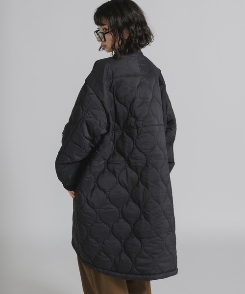 WILD THINGS(ワイルドシングス)の「WILD THINGS/ワイルドシングス QUILTING MONSTER PARKA シンサレート ひょうたんキルト モンスターパーカー ハンドウォーマー(ダウンジャケット/コート・レディース・ブラック・S/M)」の7枚目の写真