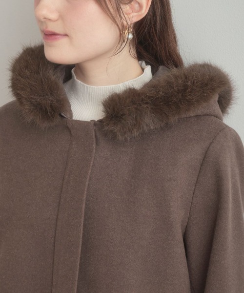 couture brooch（クチュールブローチ）の「【大人可愛い・フード取り外し可能】フードフェイクファー ハーフ丈コート（その他アウター・レディース・ブラウン系/ナチュラル/グレー・38/36/42/40）」の14枚目の写真
