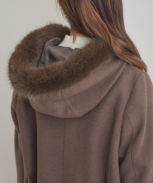 couture brooch（クチュールブローチ）の「【大人可愛い・フード取り外し可能】フードフェイクファー ハーフ丈コート（その他アウター・レディース・ブラウン系/ナチュラル/グレー・38/36/42/40）」の15枚目の写真