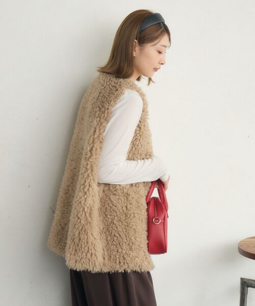 RETRO GIRL(レトロガール)の「ボアベスト(ベスト・レディース・ベージュ/チャコールグレー/ナチュラル・FREE)」の11枚目の写真