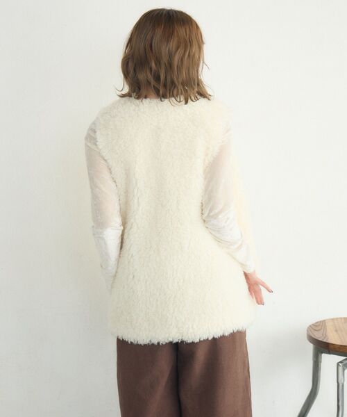 RETRO GIRL(レトロガール)の「ボアベスト(ベスト・レディース・ベージュ/チャコールグレー/ナチュラル・FREE)」の20枚目の写真