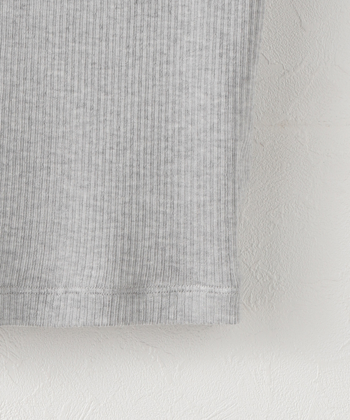 plage（プラージュ）の「TANC TOKYO / タンクトウキョウ FEEL GOOD RIB SKIN TOP（タンクトップ・レディース・ブラック/チャコールグレー・FREE）」の5枚目の写真