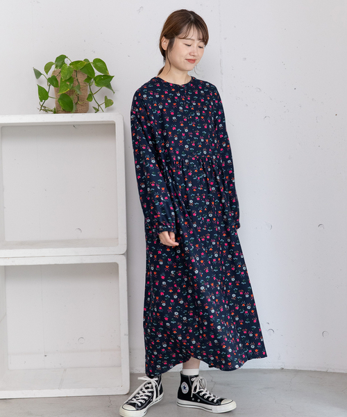 POU DOU DOU（プードゥドゥ）の「フラワープリント切替ギャザーワンピース（ワンピース・レディース・ネイビー/ブラック・M）」の13枚目の写真