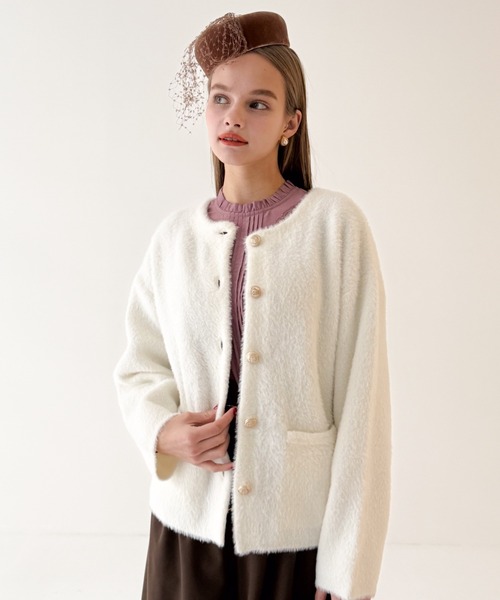 F i.n.t（フィント）の「ゴールド釦コクーンシャギーニットカーディガン（カーディガン/ボレロ・レディース・オフホワイト/ライトグレー/ミント・FREE）」の2枚目の写真