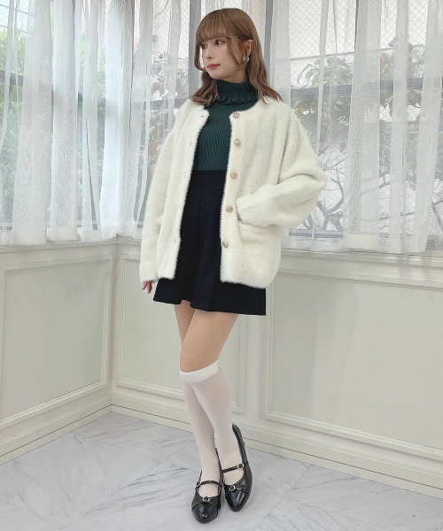 F i.n.t（フィント）の「ゴールド釦コクーンシャギーニットカーディガン（カーディガン/ボレロ・レディース・オフホワイト/ライトグレー/ミント・FREE）」の9枚目の写真